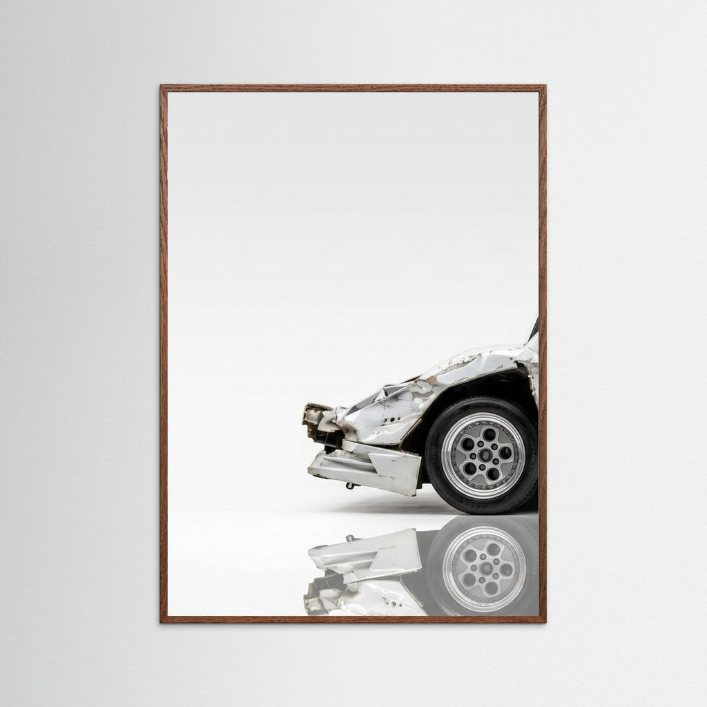 TWOWS COUNTACH CRASHED